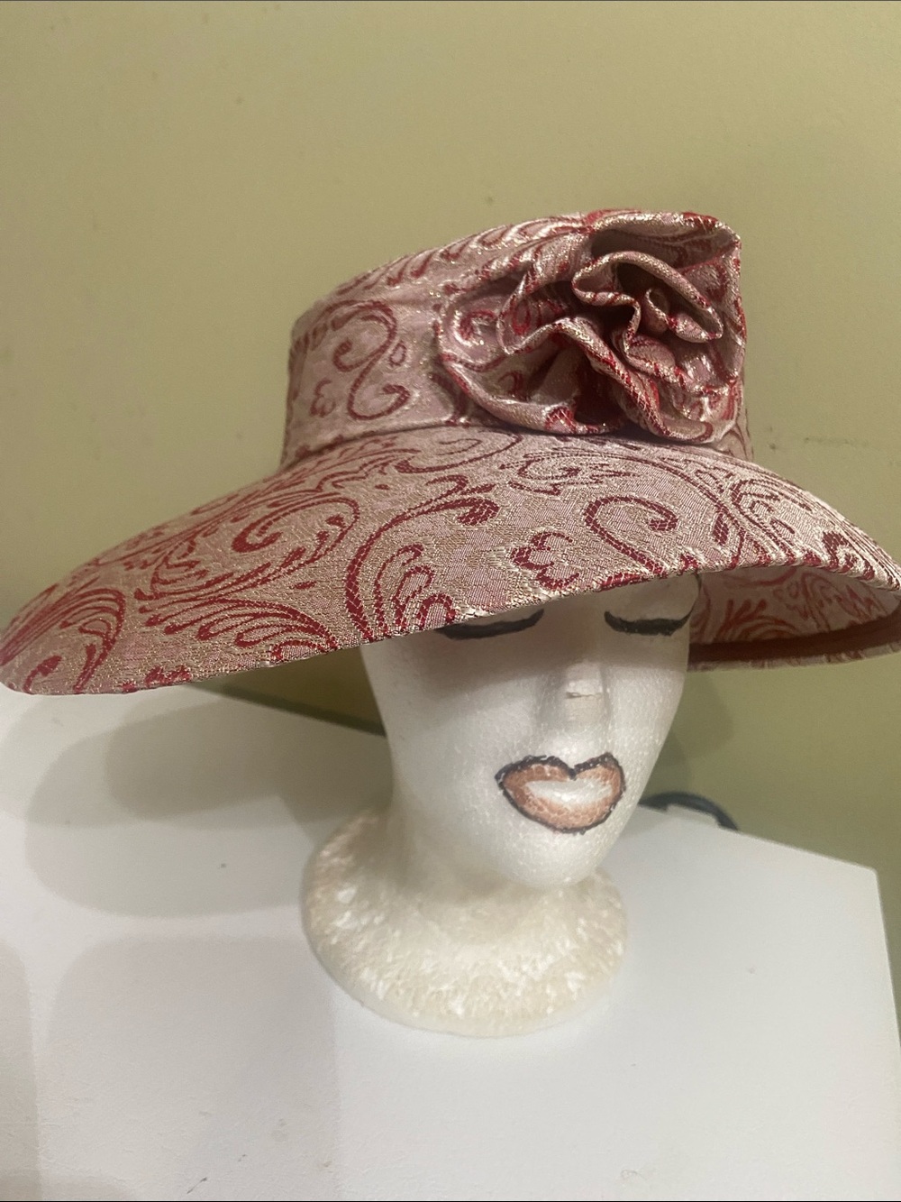 Beautiful Dress Hat / Church Hat by Terramina